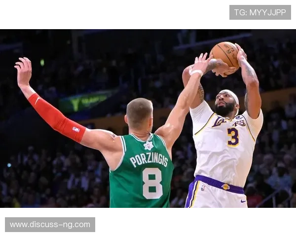 浓眉哥伤愈复出领衔湖人迎战强敌 詹姆斯再度带队冲击总冠军